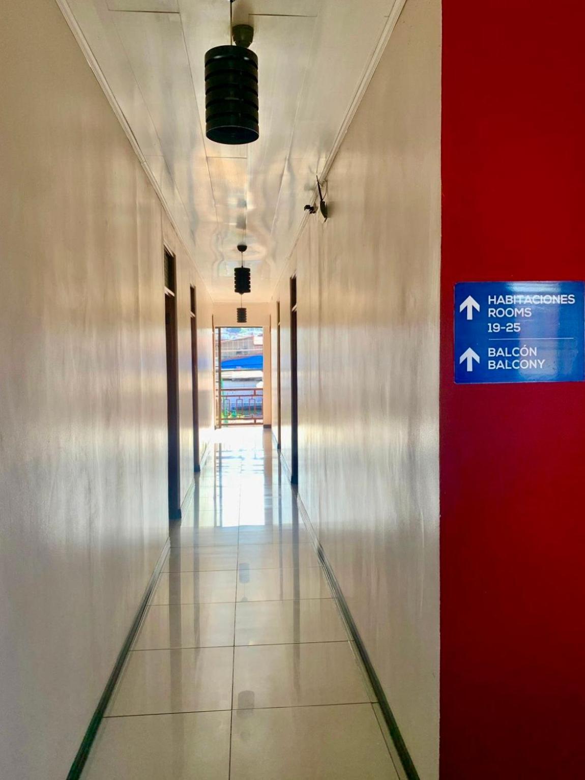Hotel Costa Del Sol Пуерто Лимон Екстериор снимка