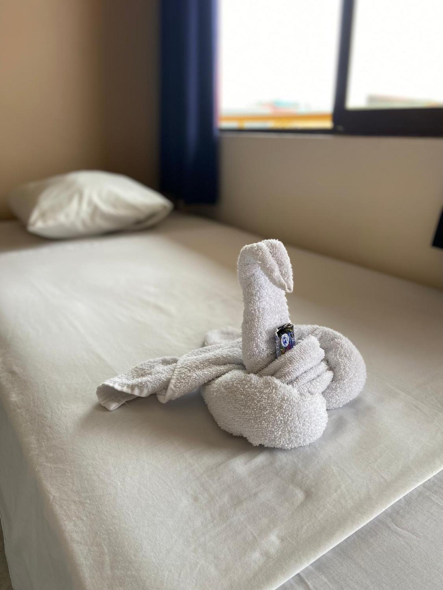 Hotel Costa Del Sol Пуерто Лимон Екстериор снимка